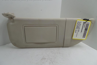 Citroen C4 5-trg. Bj.06 Sonnenblende links mit Spiegel beige